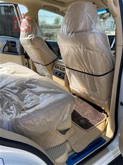 تۆیۆتا لاند کروزەر